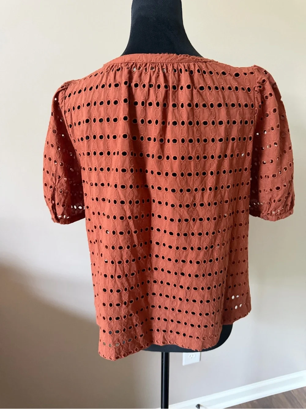 LOFT Brown Eyelet Button-Front Short Sleeve Blouse Small